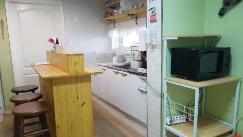 Hostal Geranium Ladies Guesthouse