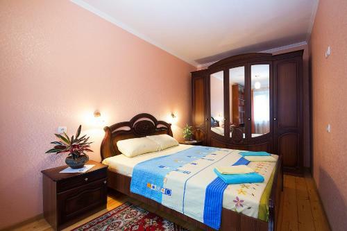 Apartment On Smolyachkova Street