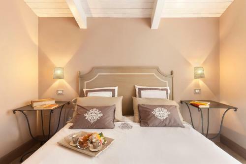 Apartamento "maison De Charme In Tasso Square"