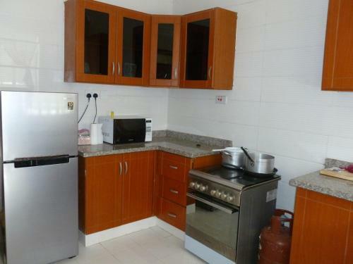 Cozy 3 Bedroom All Ensuite Apartment