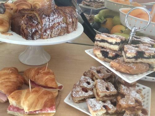 Hostal Luiselle Charming Accommodation Sorrento City Center