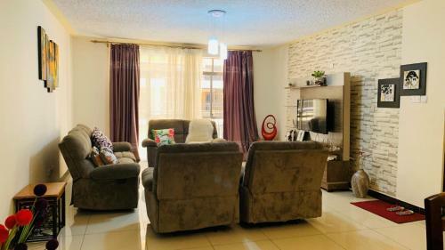 Aday - Lovington - Melody Garden 3 Bedroom Apartment