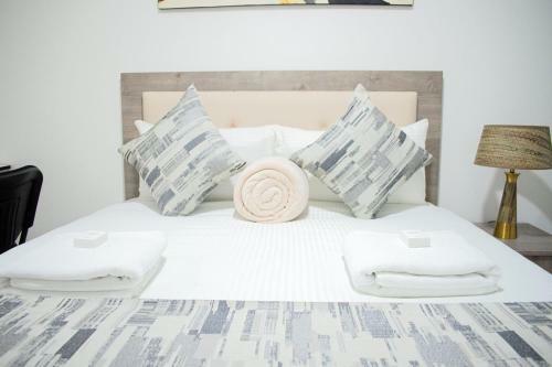 Apartamento Sebuleni Riverside By Edmor Suites