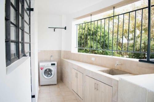 Apartamento Sebuleni Riverside By Edmor Suites