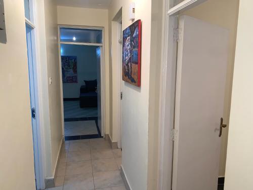 Immaculate 2-bedroom Apartment: (prime Location)