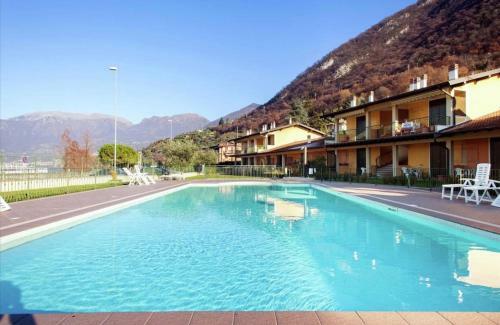 Family Friendly House Iseo Lake