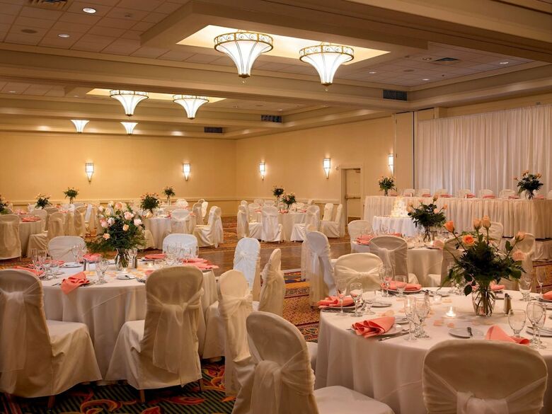 Doubletree By Hilton Hotel South Bend