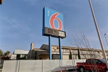 Motel 6 Dallas Forest Lane