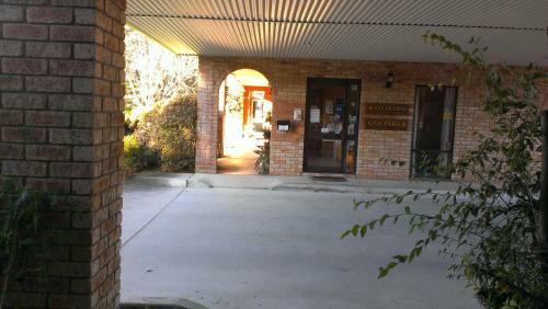 Idlewilde Town & Country Motor Inn