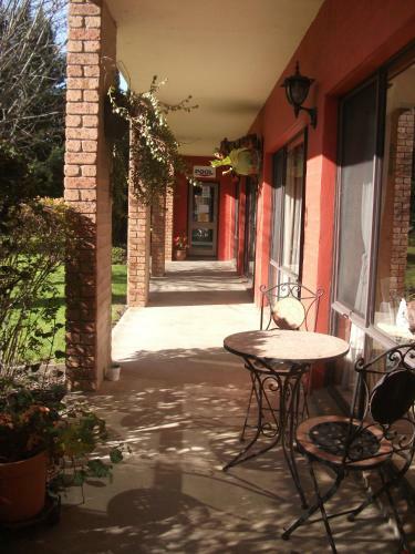 Idlewilde Town & Country Motor Inn