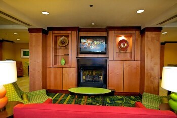 Hotel Fairfield Inn & Suites Santa Maria