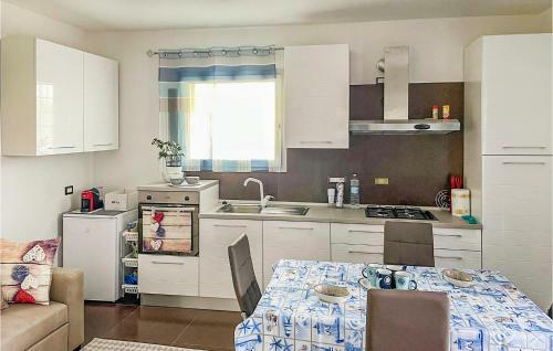 Awesome Home In Tanaunella With Wifi And 2 Bedrooms