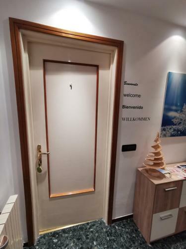 Hostal Fiocco Di Neve