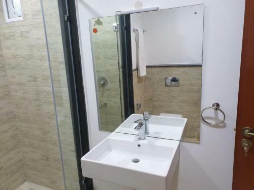 Apartamento Imagine Luxury 2 Private Bedrooms With Shared Living Room And Kitchen