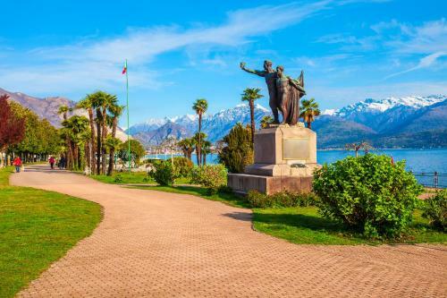 Apartamento Rooftop On Stresa Lake View