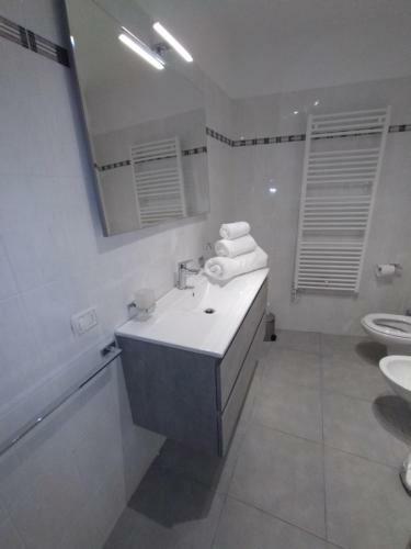 Adamello Peak Vacation Apartments