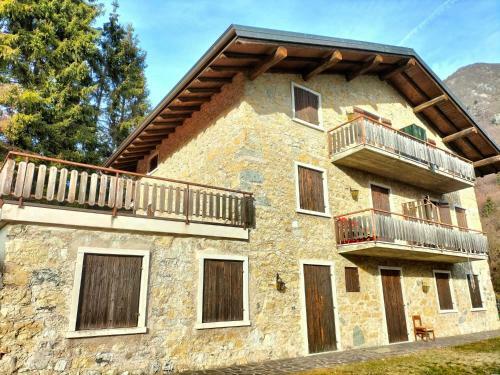 Apartamento La Rustica Sul Lago Di Tenno Mansarda