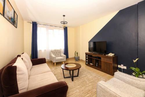 Exquisite Fully Furnished 1 Bedroom Apartment