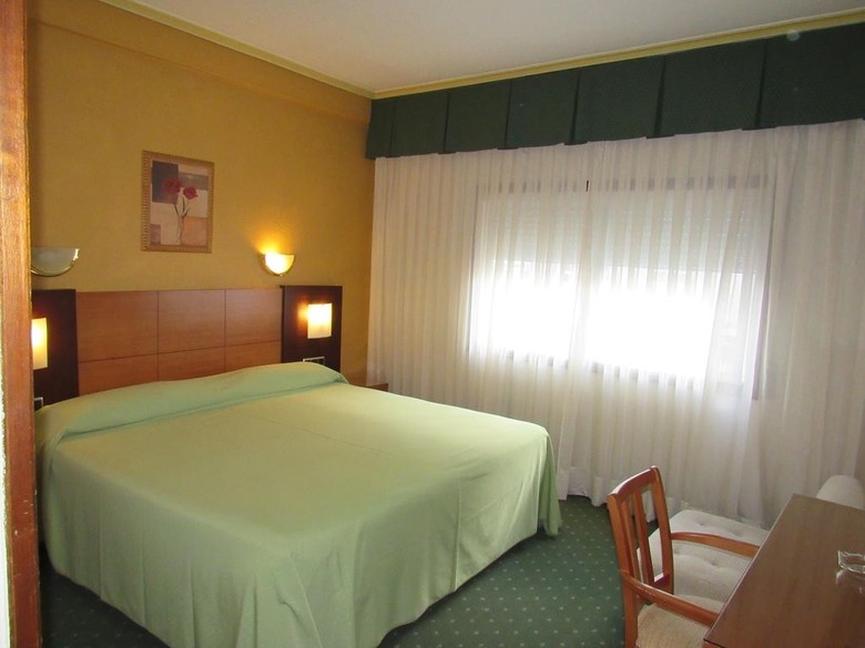 Hotel Virgen Del Camino