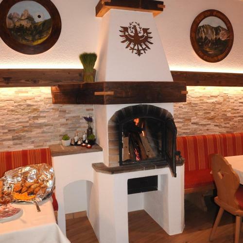 Hostal Gasthof Piburger See