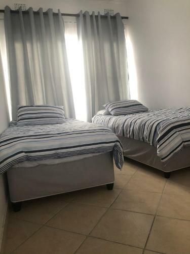 Apartamento Seaview Getaway - Amanzimtoti