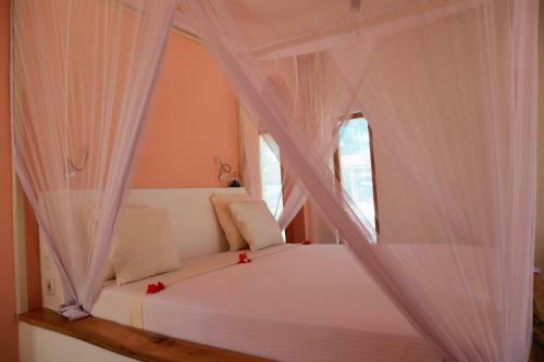 Hotel Kijani Beach Villas