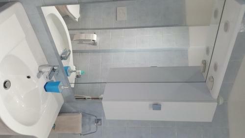 Hostal Casa Azzurra - Blue House