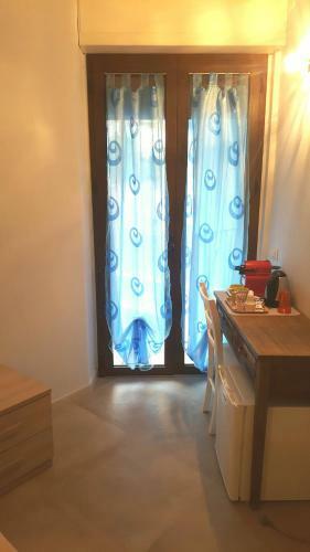 Hostal Casa Azzurra - Blue House