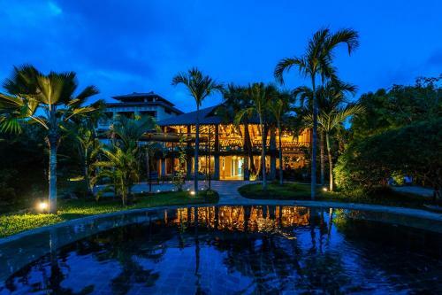 Bed & Breakfast Tombo House