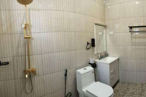 Apartamento Heavenly Apheartment With Backyard Swimming Pool