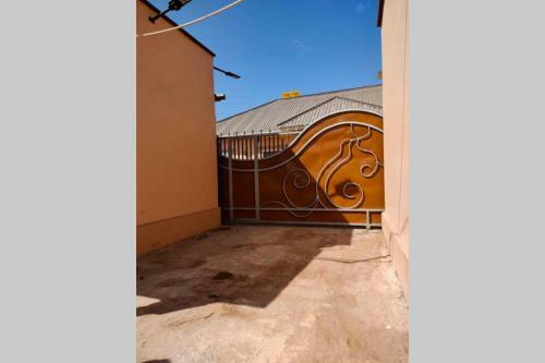 Apartamento Heavenly Apheartment With Backyard Swimming Pool