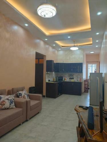 Apartamento Heavenly Apheartment With Backyard Swimming Pool