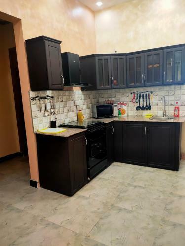 Apartamento Heavenly Apheartment With Backyard Swimming Pool