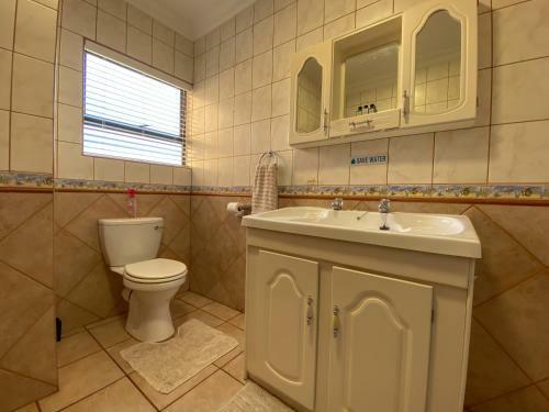 Bob Bouwer Sea View Apartment