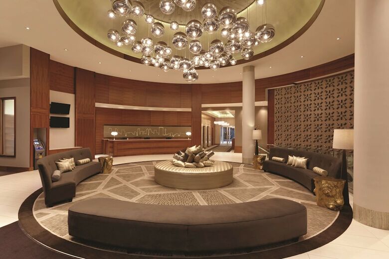 Radisson Hotel & Conference Center Calgary Airport East