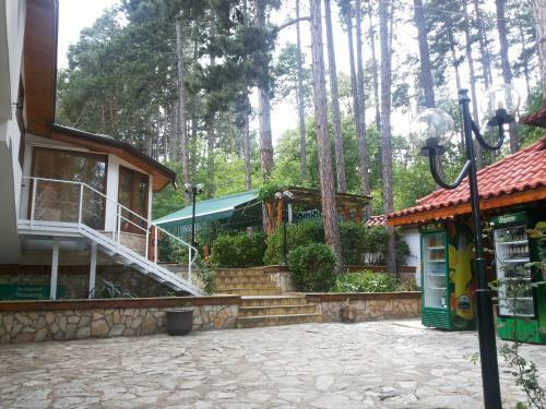 Hostal Guest House Cheshmeto