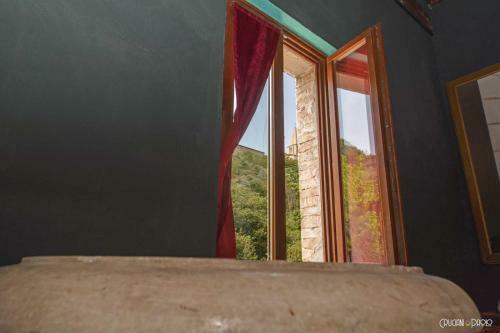 Hostal Torre Caetani- Night In A Medieval Tower