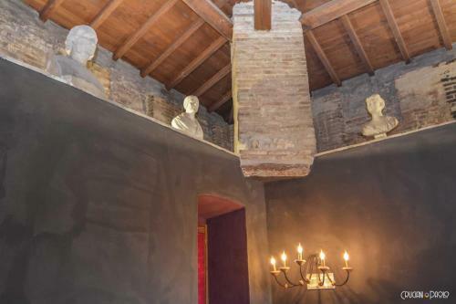 Hostal Torre Caetani- Night In A Medieval Tower