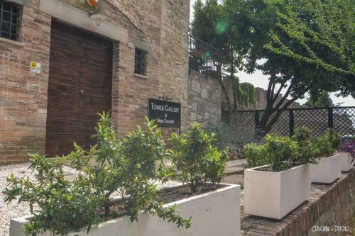 Hostal Torre Caetani- Night In A Medieval Tower