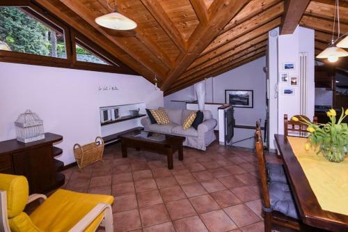 L'una Di Lago Lake Apartment With Parking