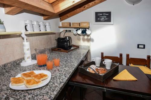 L'una Di Lago Lake Apartment With Parking