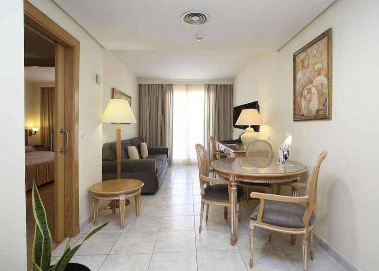 Hotel & Spa Pe��scola Plaza Suites