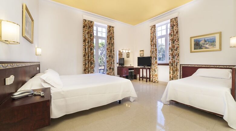 Hotel Globales Reina Cristina
