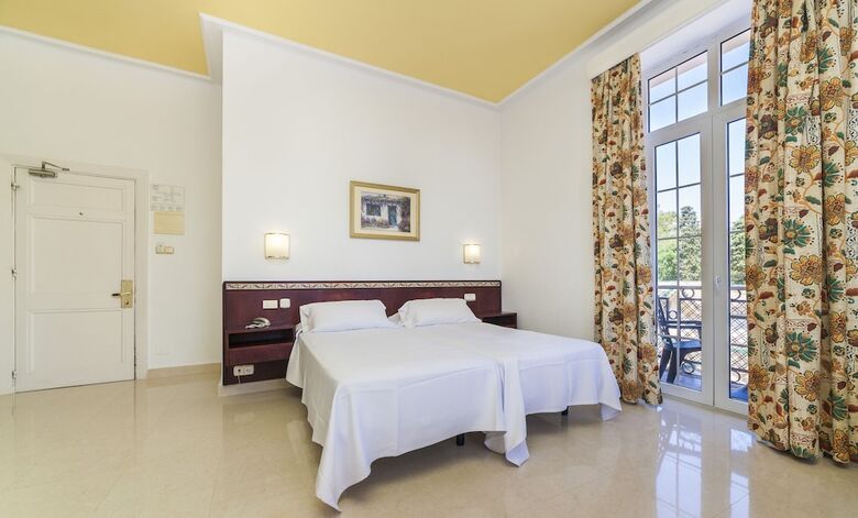 Hotel Globales Reina Cristina