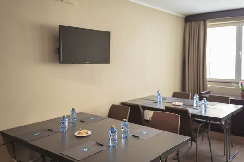Hotel H2 Salymar