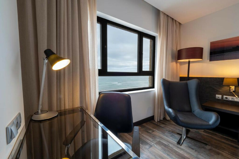 Hotel C�diz Paseo Del Mar Affiliated By Meli�