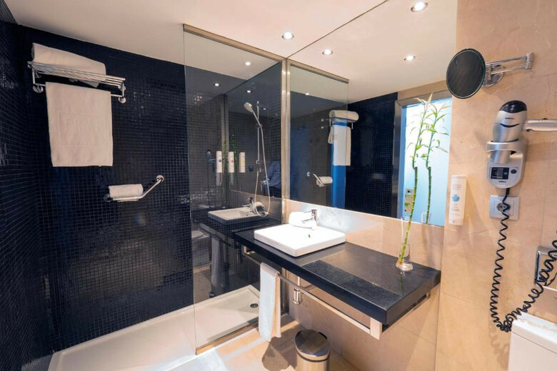 Hotel C�diz Paseo Del Mar Affiliated By Meli�