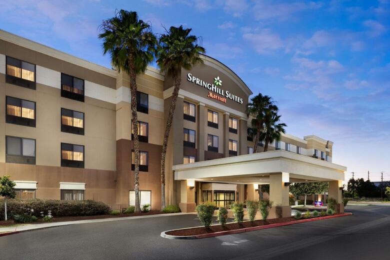Hotel Springhill Suites Fresno