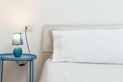 Bed & Breakfast Acquazzurra Guest House