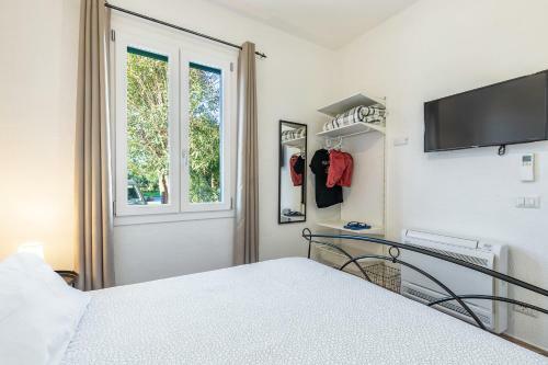 Bed & Breakfast Acquazzurra Guest House